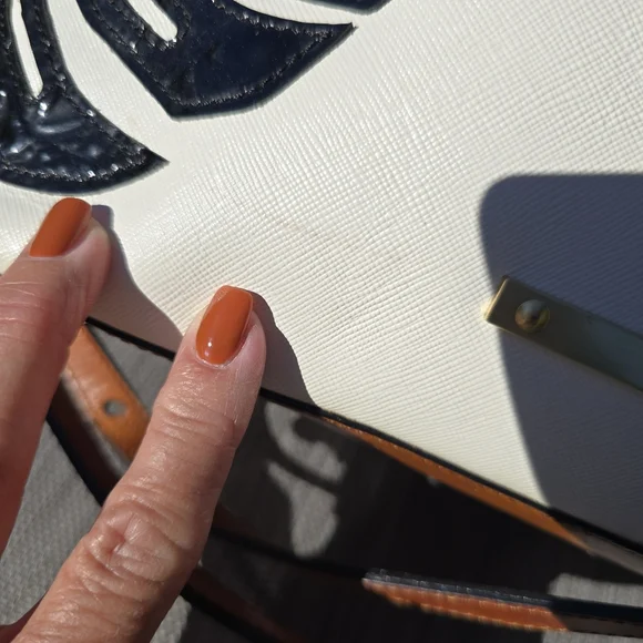 Brahmin Large Duxbury, Limited Edition White Monaco - Picture 3 of 13